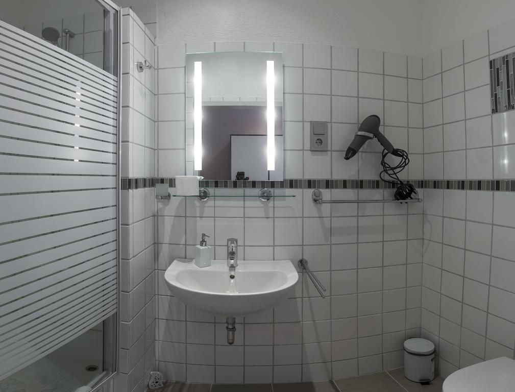 Pension Donau Hannover Bagian luar foto